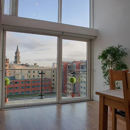 Apartment Centre With Free Secure Underground Parking Glasgow