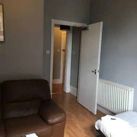 36 Otago Street Apartment
