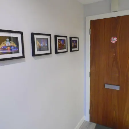 Apartamento Art Deco Building On Vibrant Sauchiehall Street