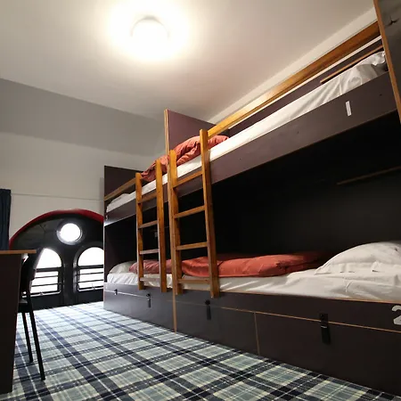 Tartan Отель 4*