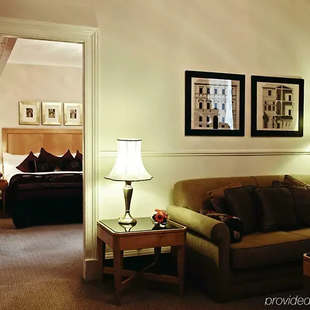 Hotel Millennium