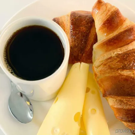 快捷假日酒店 - - 城市滨江ctr酒店 酒店