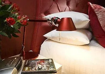 Dreamhouse Merchant Hotel