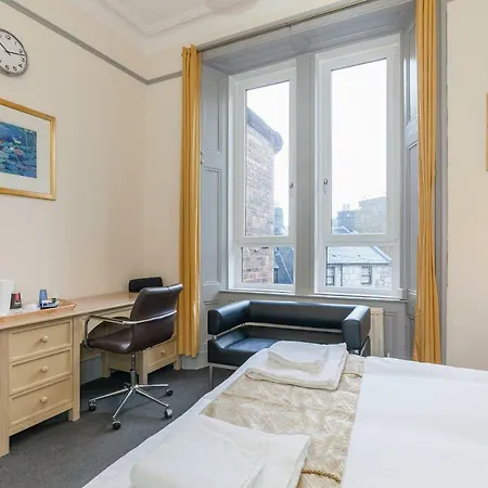 Gæstehus Oakshaw 3*
