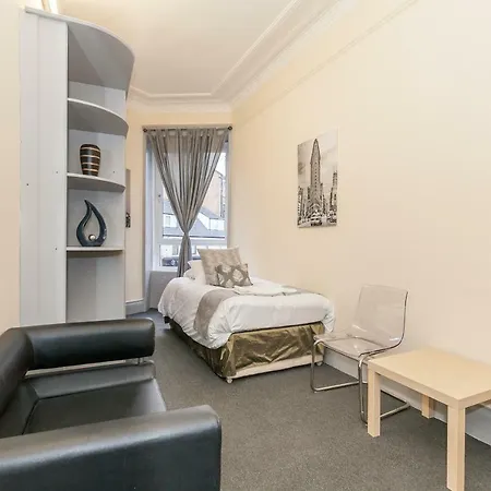 Gæstehus Oakshaw 3*