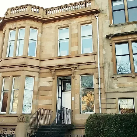 3 Bed Near Botanic Gardens Apartment *