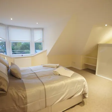 Lejlighed Modern, Cosy In Bearsden With Private Parking Glasgow