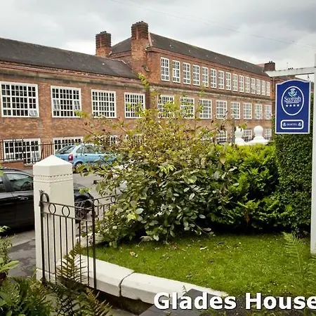 Glades House Guest house