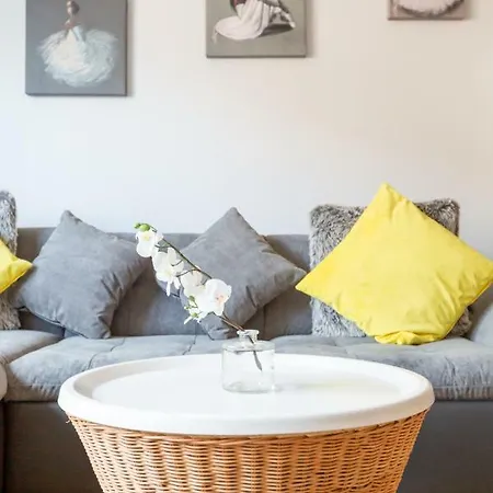 Cosy In Quiet City-centre With Car Park Appartement