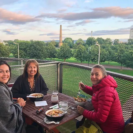 Glasgow City Single Room In Homestay With Balcony & Parking Apartamento Glasgow