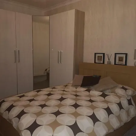 Sleep Well * גלאזגו