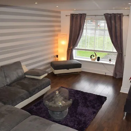 Silverburn New House With Free Parking And Garden 度假居 *