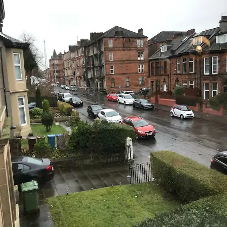 Glades House 4* Glasgow