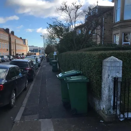 Guest house Glades House