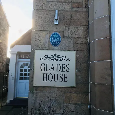 Guest house Glades House 4*