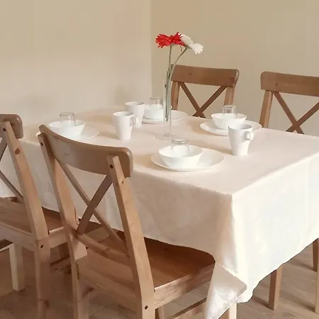 2 Bed In The West End