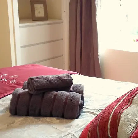 2 Bed In The West End
