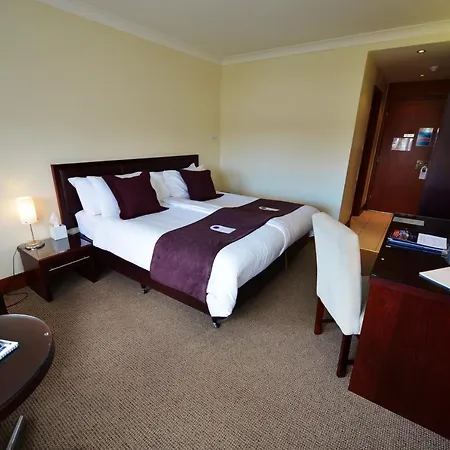 Glynhill & Near Airport Glasgow