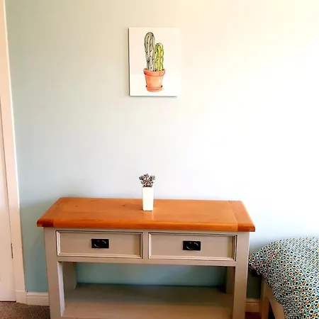 Three Bed In Appartement