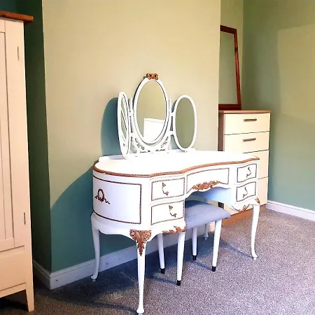 Three Bed In شقة غلاسغو