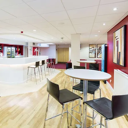 Hotel Travelodge 2*
