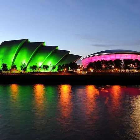 The Heights - River And View 公寓 *