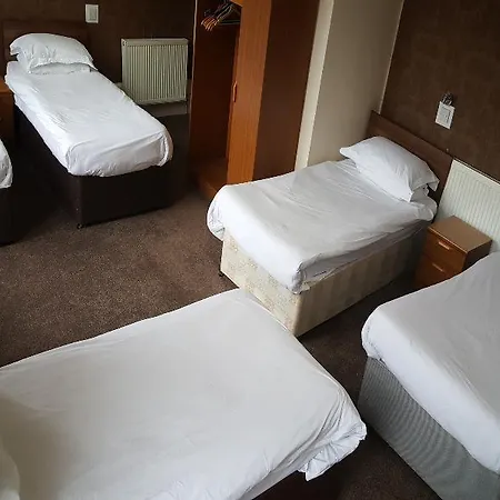 Hotel Mclays