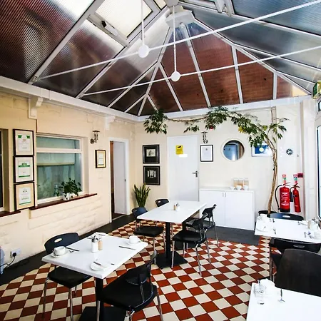 Glasgow Guest House Bed and breakfast 3*