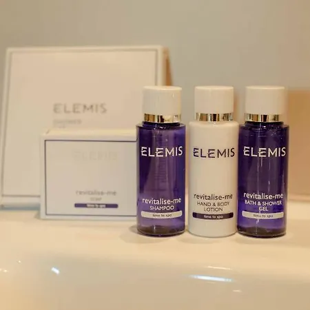 Premier Bath Street Apartmán