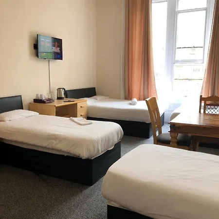 Bed & Breakfast Renfrew At Centre *