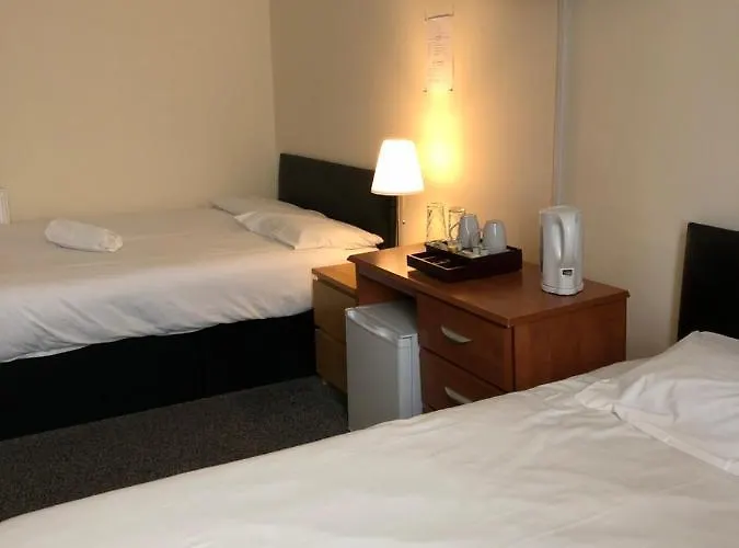 Bed & Breakfast Renfrew At Centre Glasgow