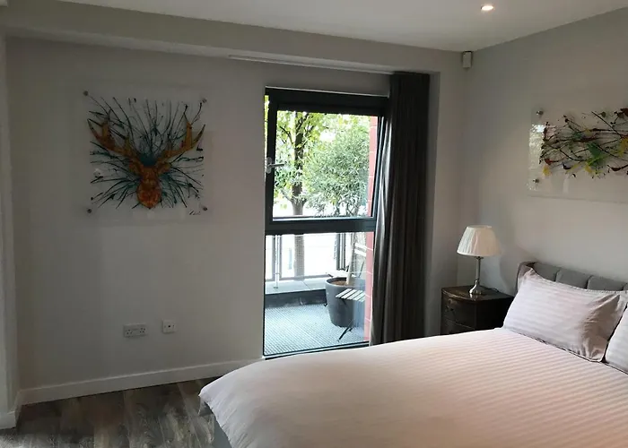 Riverside West End غلاسغو