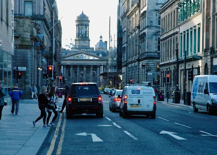 The Stables - Fabulous Stylish Flat In Merchant & Free Secure Parking * Glasgow