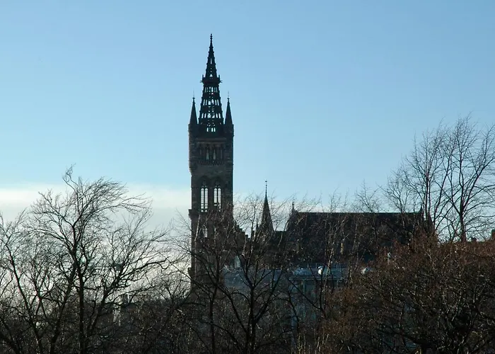 דירה The Cluthar - Ground Floor West End Centre Rockvilla Flat & Parking *