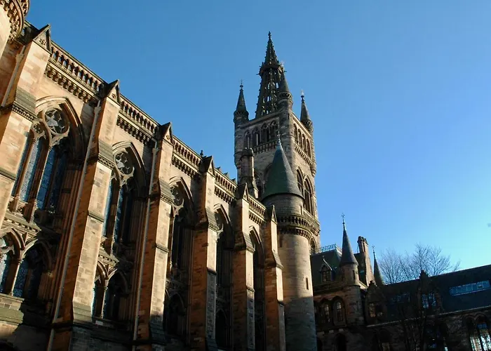 דירה The Cluthar - Ground Floor West End Centre Rockvilla Flat & Parking *