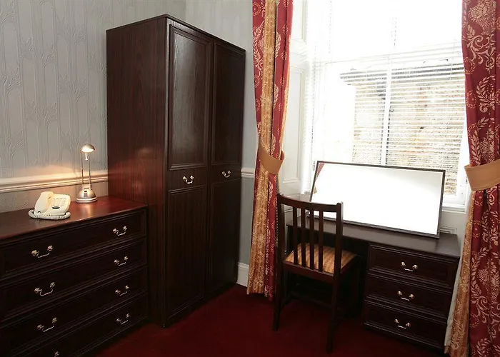 Ambassador 3* Glasgow