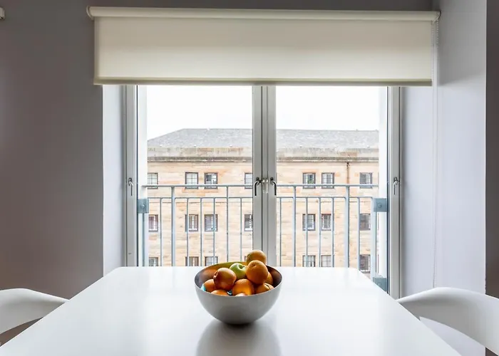 Merchant Modern 1 Bed Executive Flat