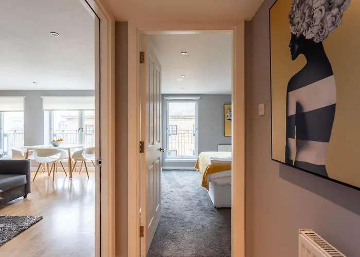 Merchant Modern 1 Bed Executive Flat * Глазго