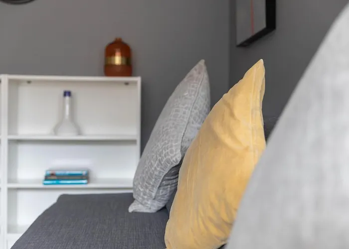 Merchant Modern 1 Bed Executive Flat Апартаменты