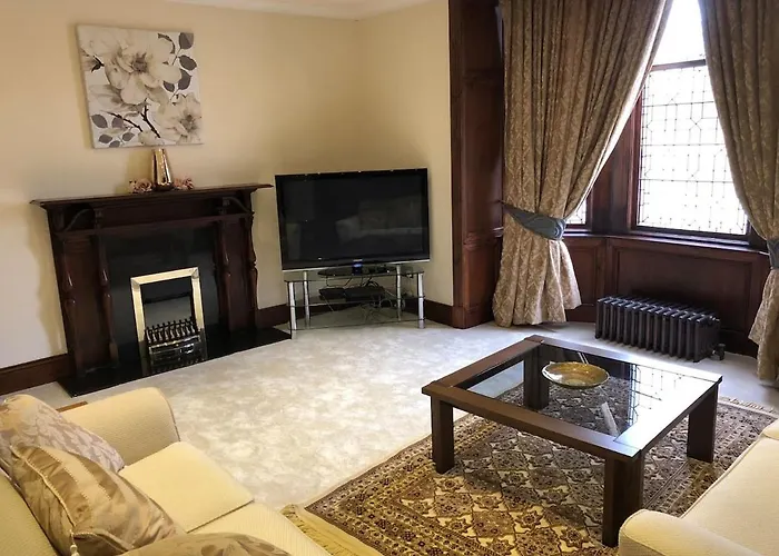 Casa vacanze Beautiful 4-bed In Glasgow