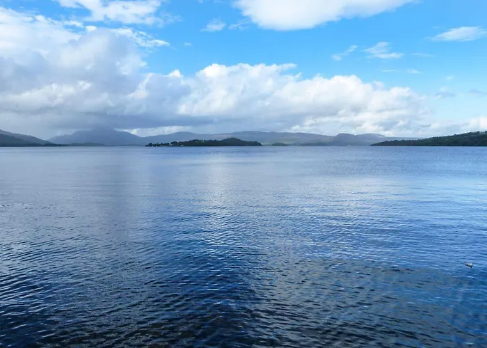 Ellanderroch Nyaraló *