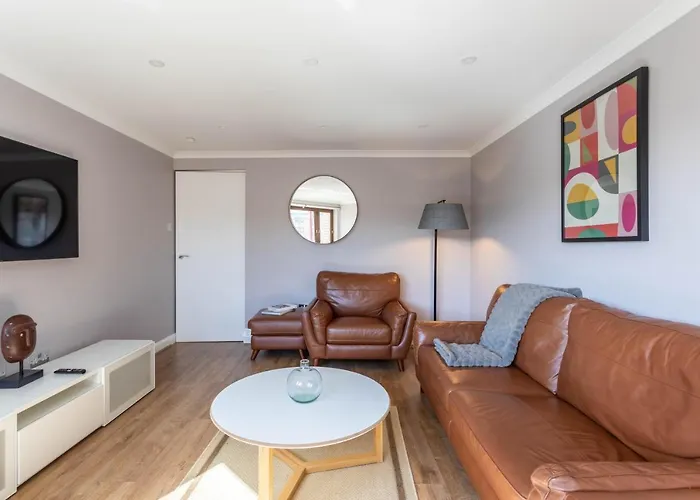 Stunning 1 Bed Merchant With Parking *