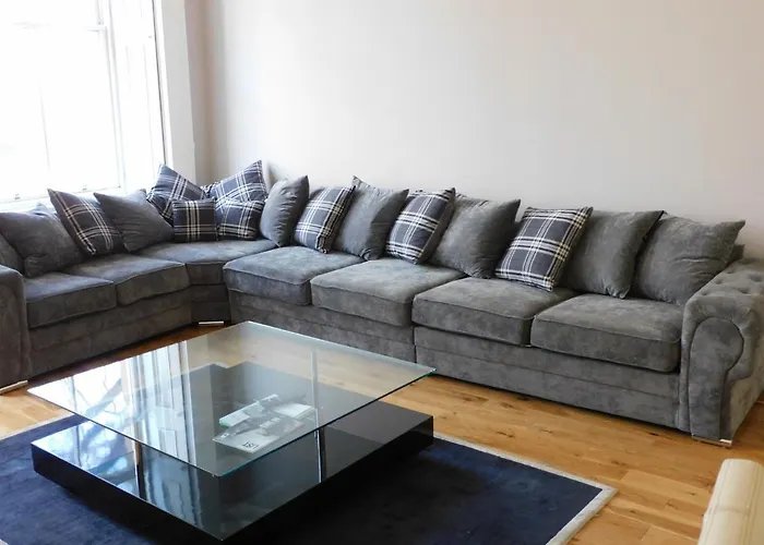 West End - Stunning, Spacious, 3 Bedroom, Main Door Flat With Private Parking *