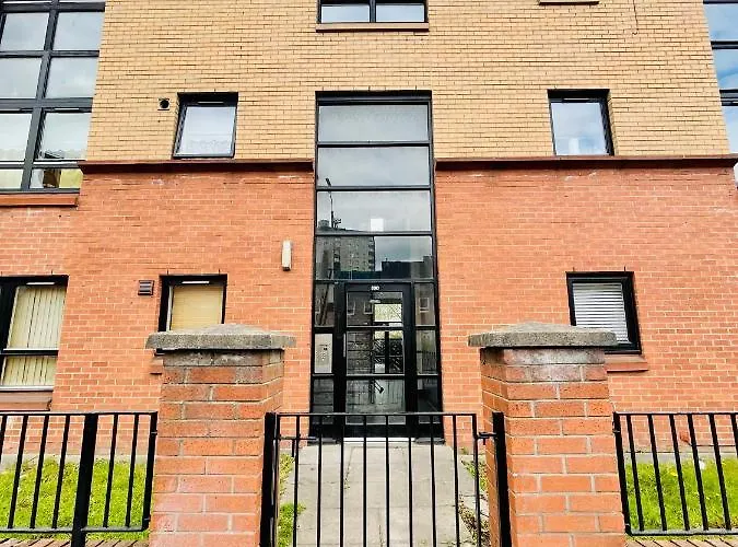 Modern 2 Bedroom Near Centre Appartamento Glasgow