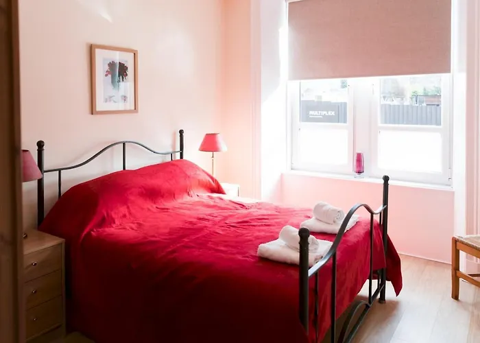 Διαμέρισμα Bright 2 Bed Ground Floor Flat Next To Byres Road