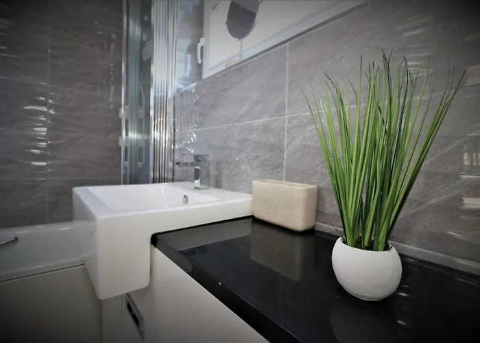 Signature - Dumbreck House Glasgow