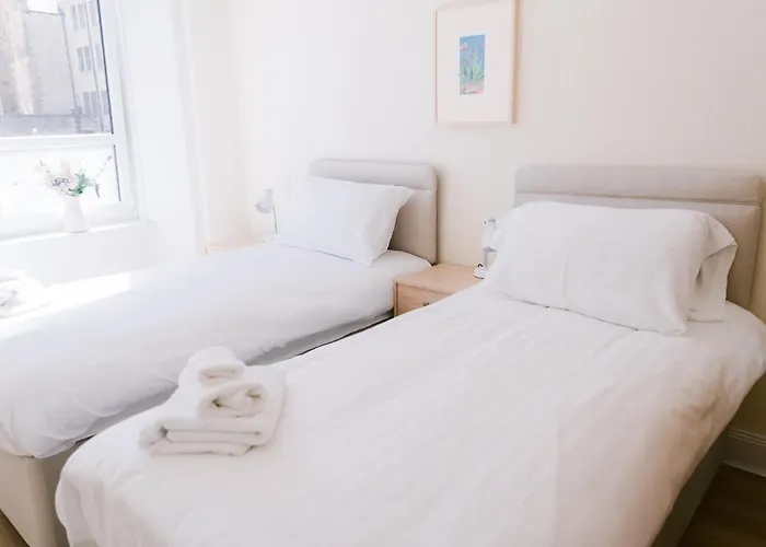 Lägenhet Bright 2 Bed Ground Floor Flat Next To Byres Road Glasgow