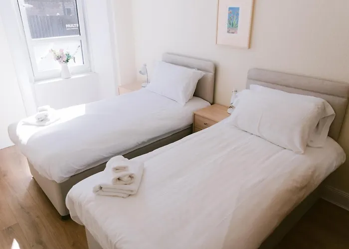 Διαμέρισμα Bright 2 Bed Ground Floor Flat Next To Byres Road *