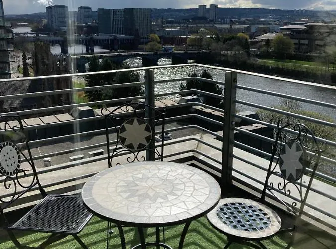 Riverside Apartments *