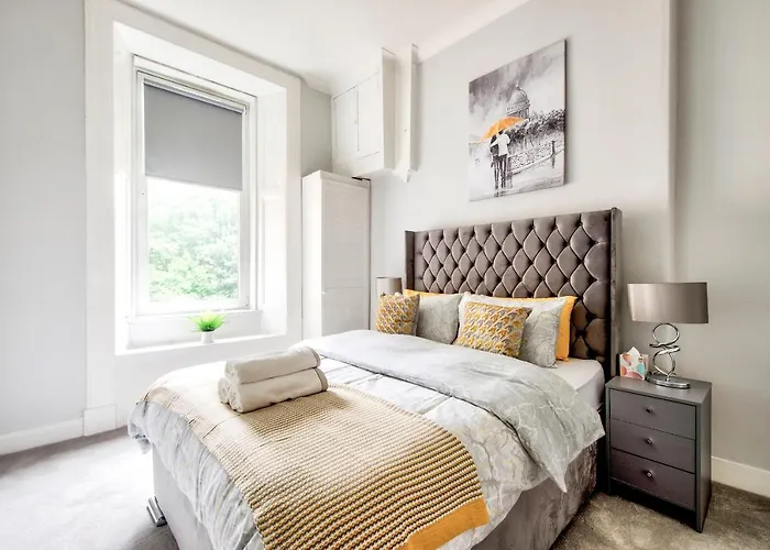 Pass The Keys Stylish 2 Bed In Heart Of West End 公寓 *